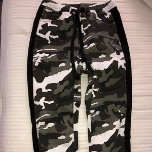 Camo sweatpants